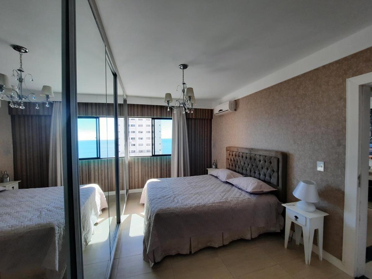 3 Suites Linda Vista Da Orla De Bc A 50M Da Praia - Somente Familiares Балнеариу-Камбориу Экстерьер фото