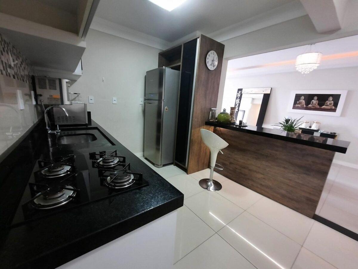 3 Suites Linda Vista Da Orla De Bc A 50M Da Praia - Somente Familiares Балнеариу-Камбориу Экстерьер фото