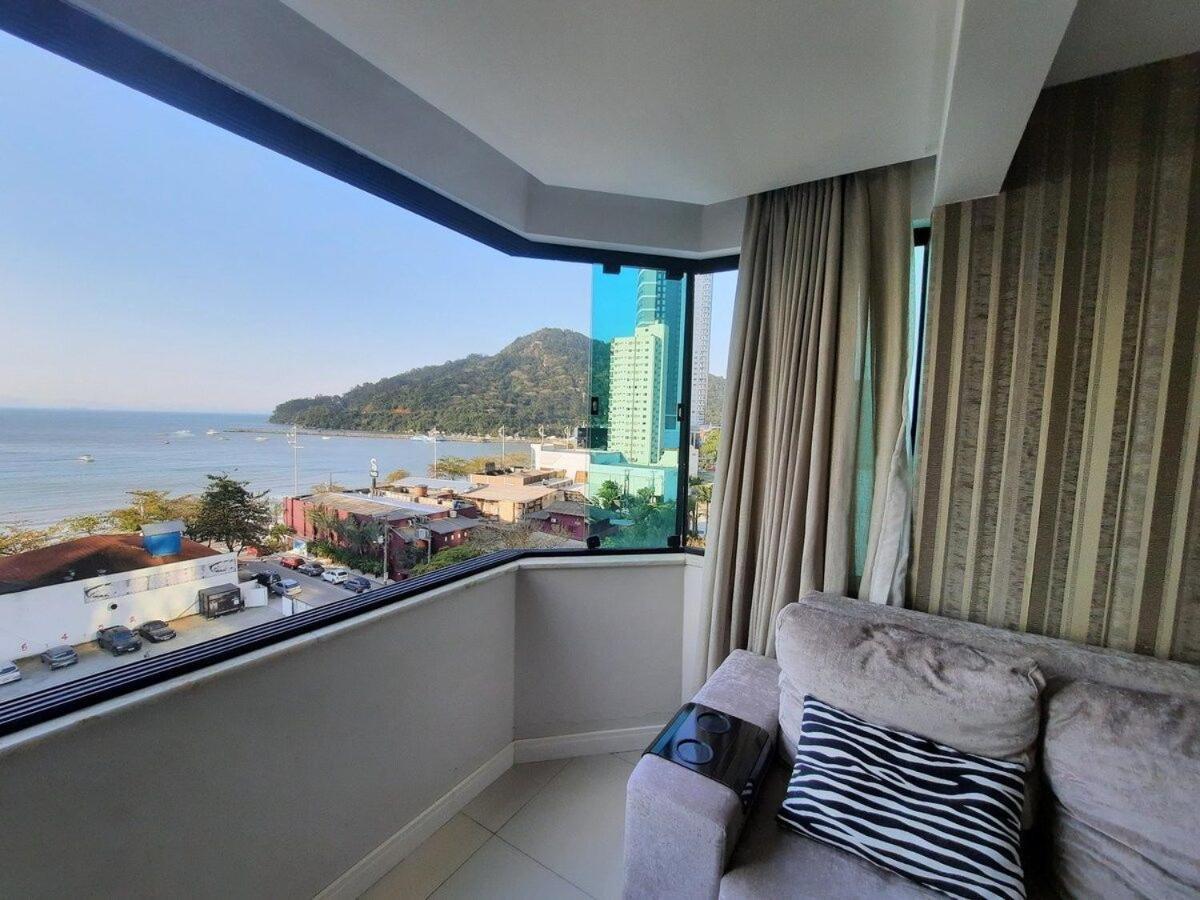 3 Suites Linda Vista Da Orla De Bc A 50M Da Praia - Somente Familiares Балнеариу-Камбориу Экстерьер фото