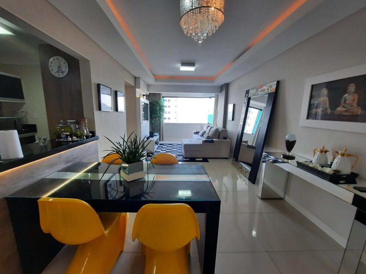 3 Suites Linda Vista Da Orla De Bc A 50M Da Praia - Somente Familiares Балнеариу-Камбориу Экстерьер фото