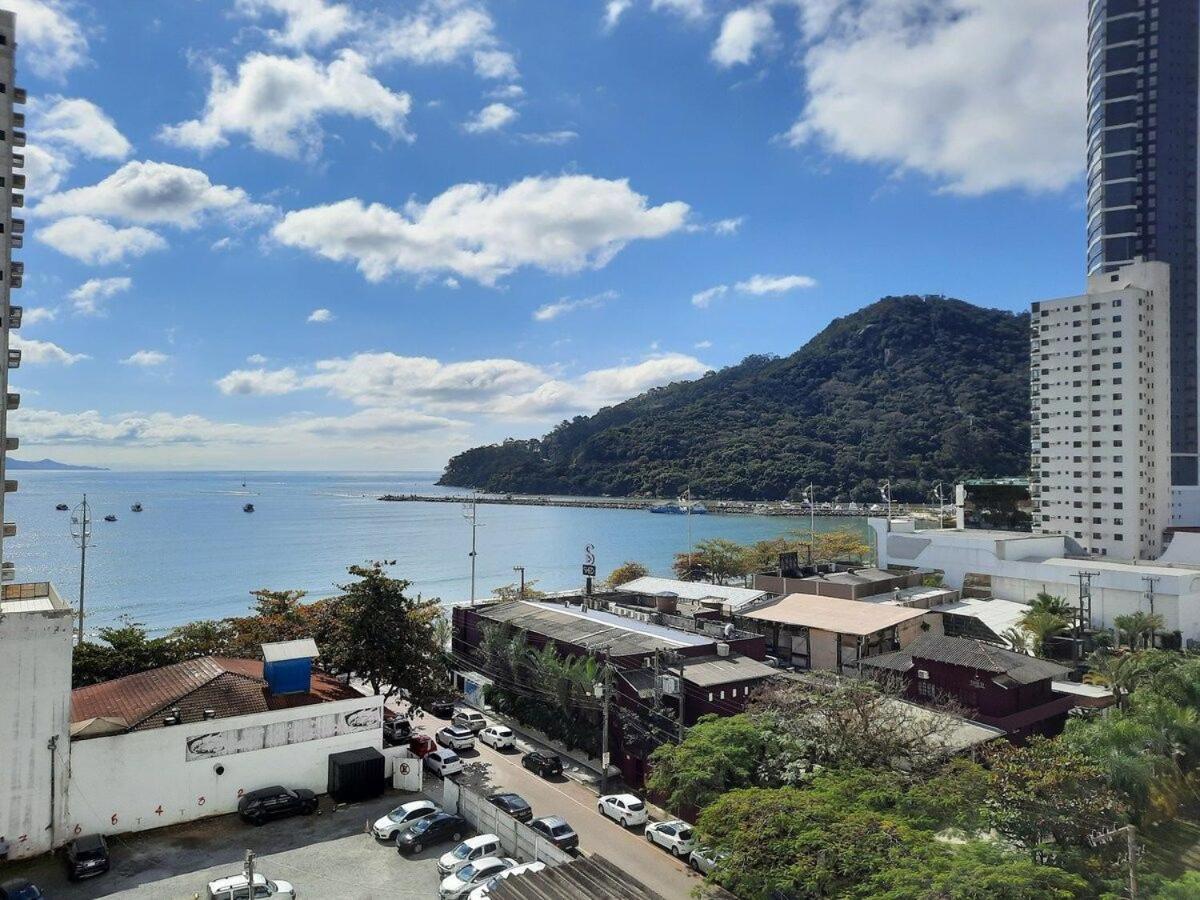 3 Suites Linda Vista Da Orla De Bc A 50M Da Praia - Somente Familiares Балнеариу-Камбориу Экстерьер фото