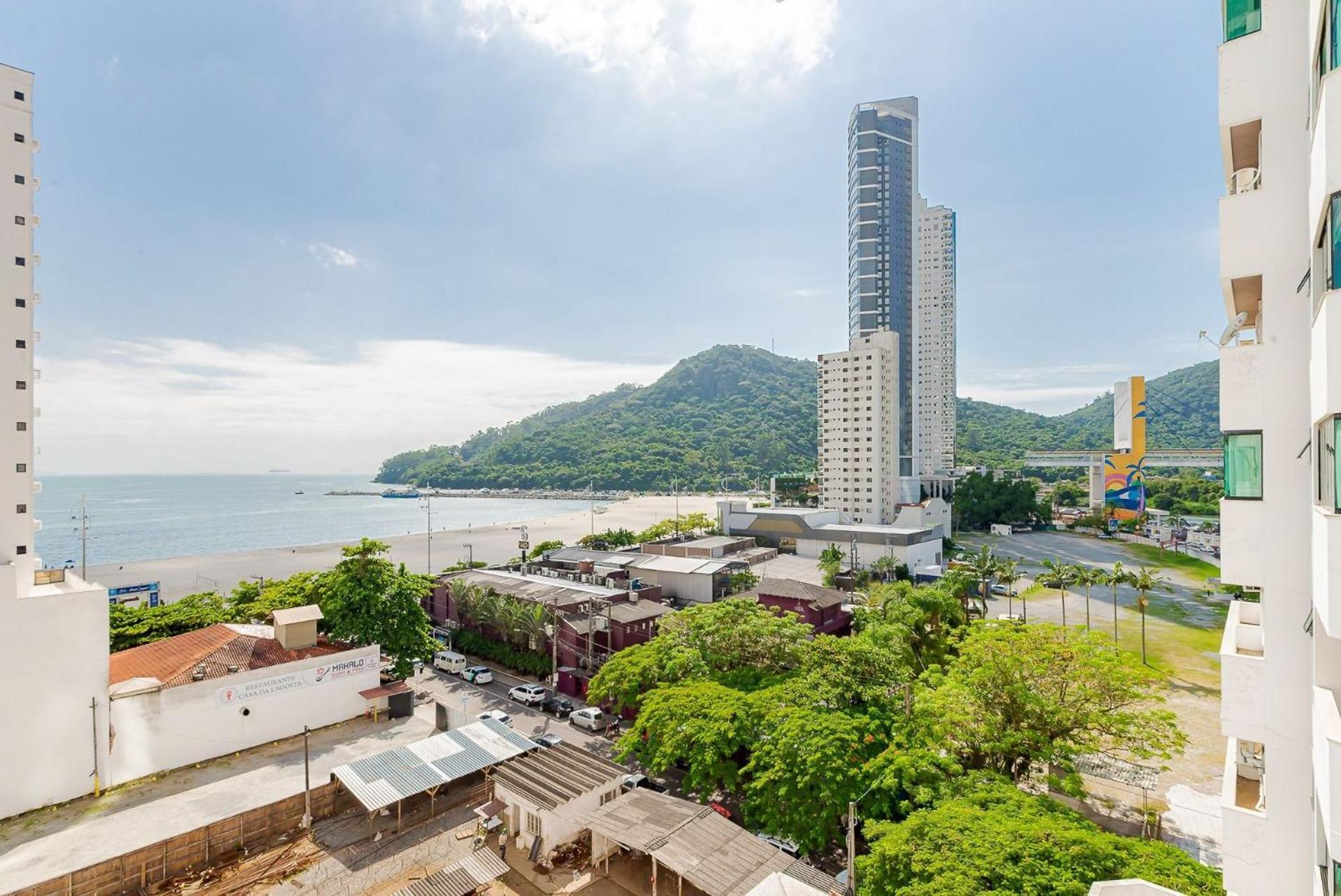 3 Suites Linda Vista Da Orla De Bc A 50M Da Praia - Somente Familiares Балнеариу-Камбориу Экстерьер фото